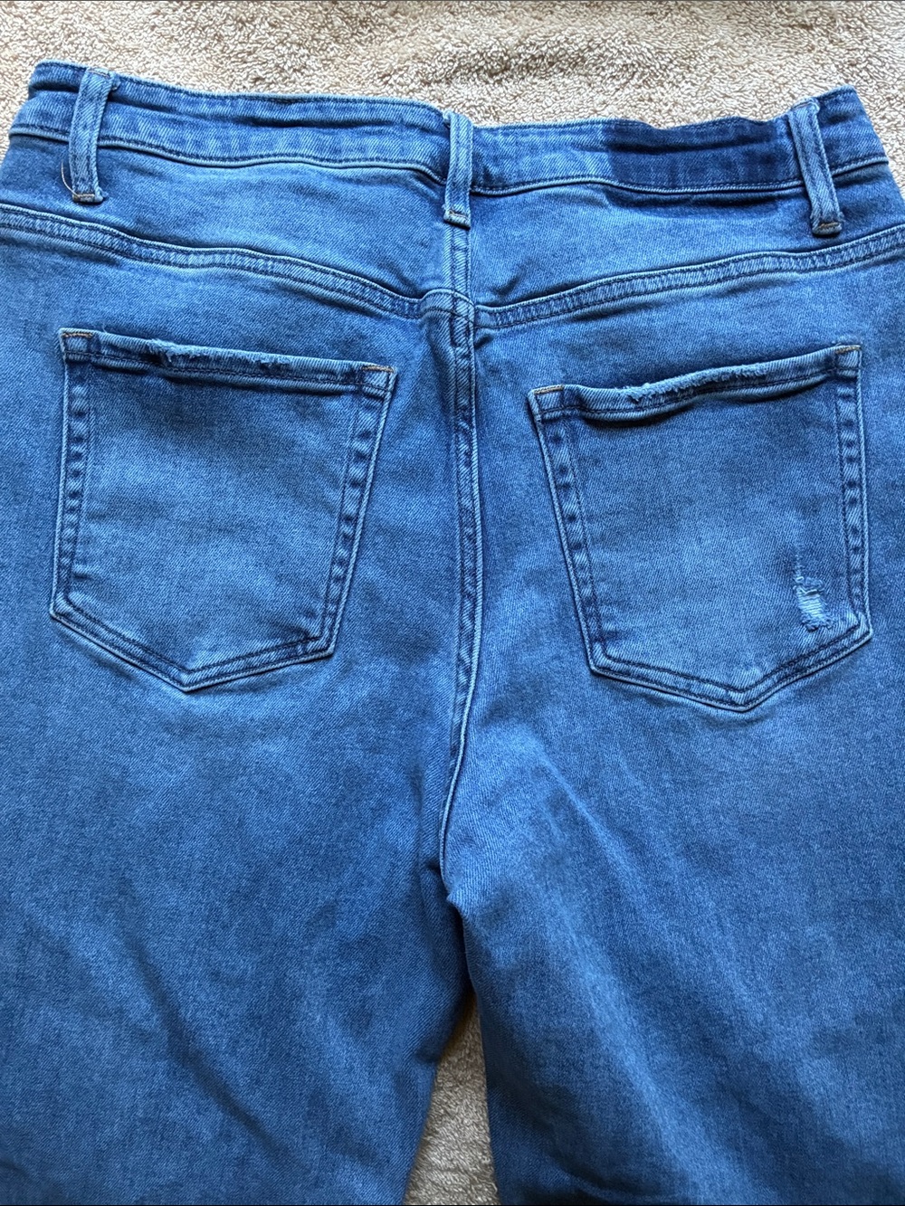Vervet 31 Women's Distressed Blue Jeans - Picture 8 of 9